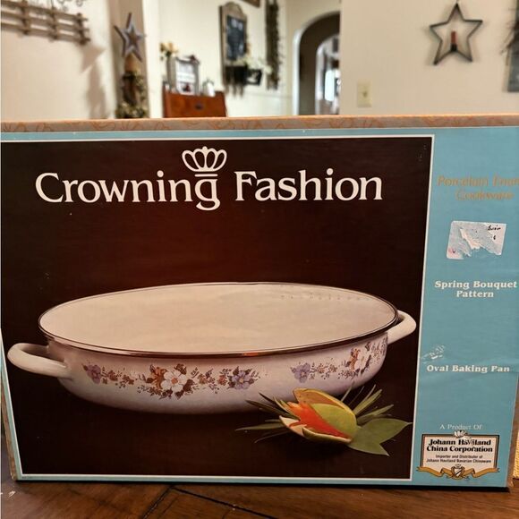 Crowning Fashion Johann Haviland 15” Oval Baking Pan Spring Bouquet Enamel NOS - Picture 4 of 4
